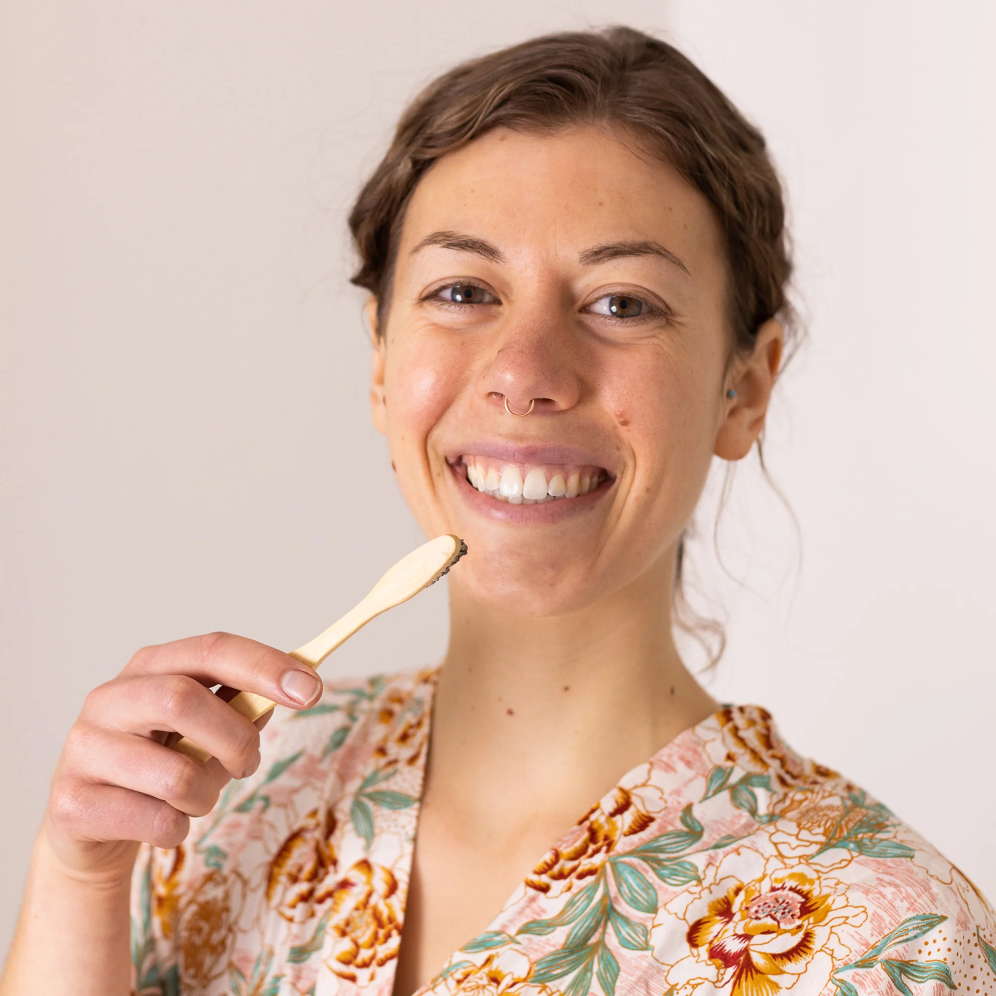 Mint Tooth Powder - Image 3